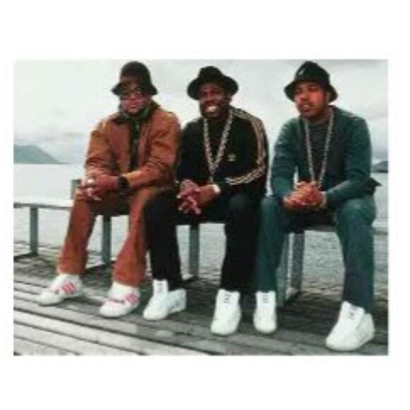 RUN DMC "DMC" Premium Vinyl Figure (1 of 4) - Picture 4 of 5